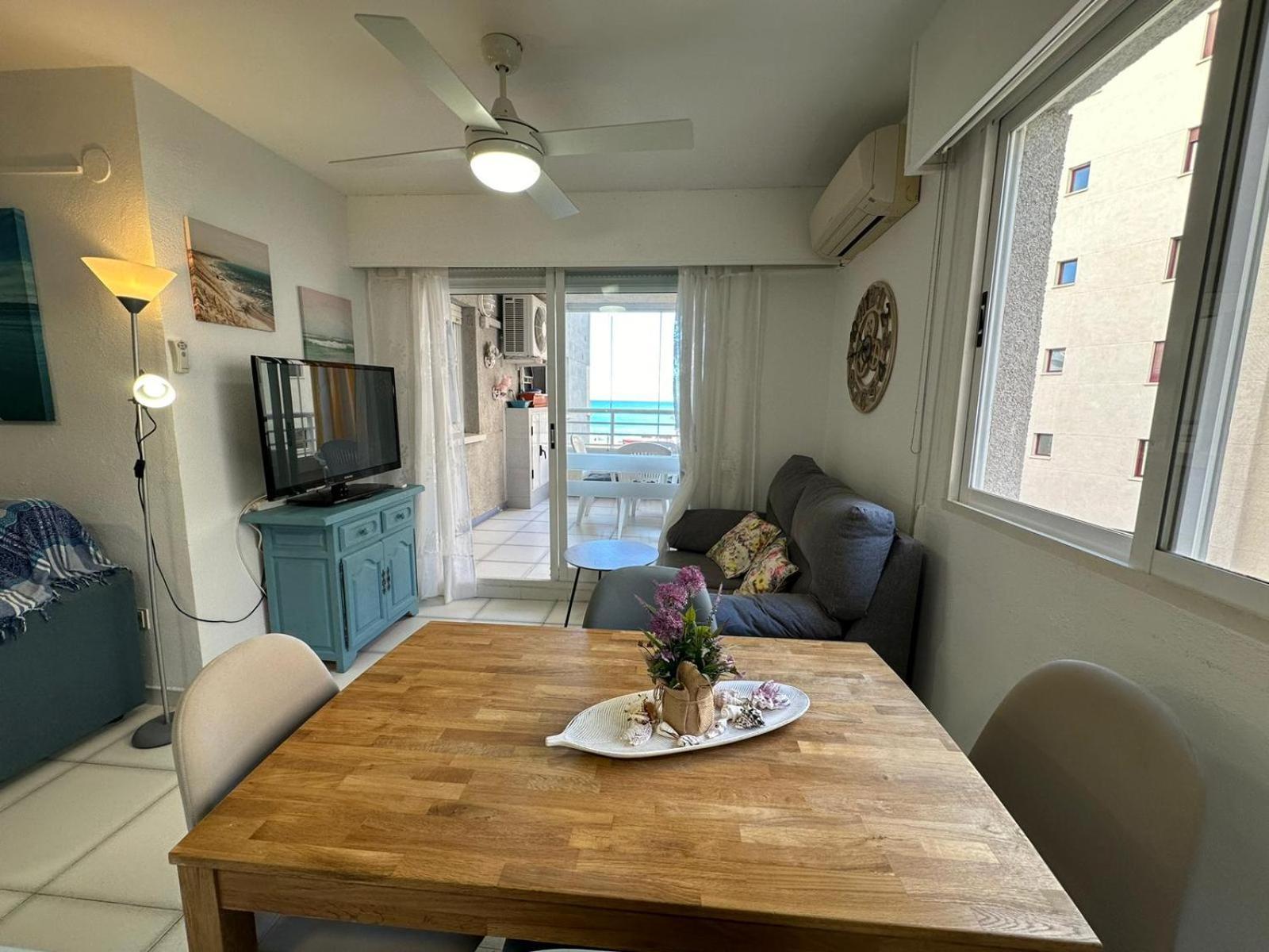 Apartment On The Beach With Parking And Pool Calpe Exterior foto